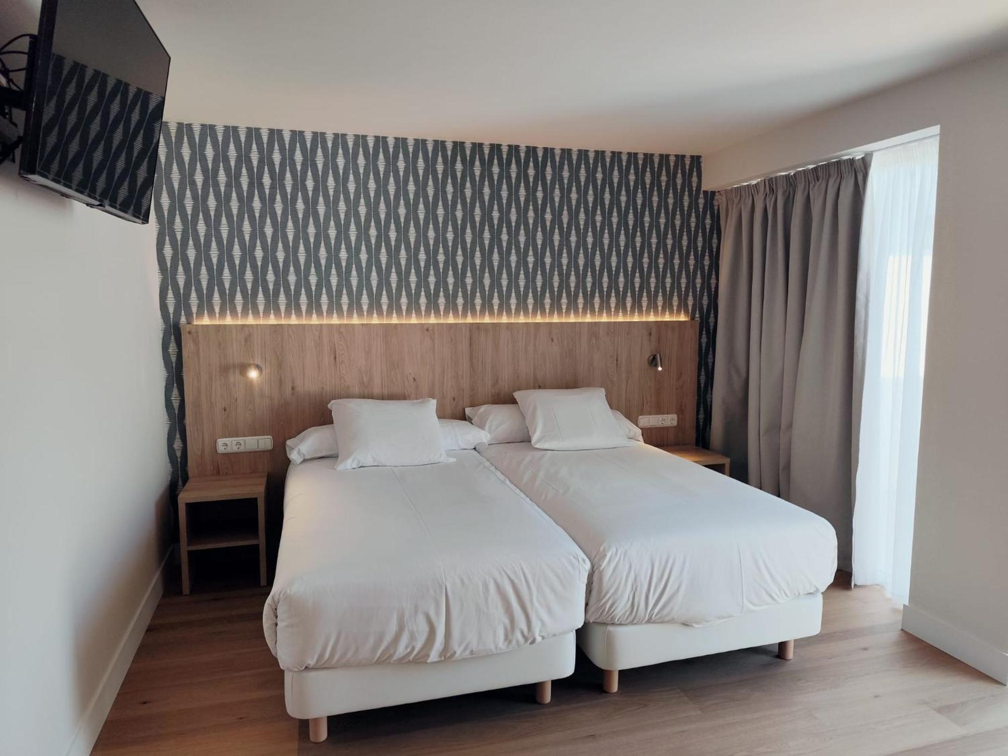 Hotel Ezeiza, San Sebastian